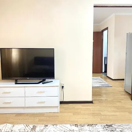 Town House, Метро Райымбек Apartment Almaty Exterior photo