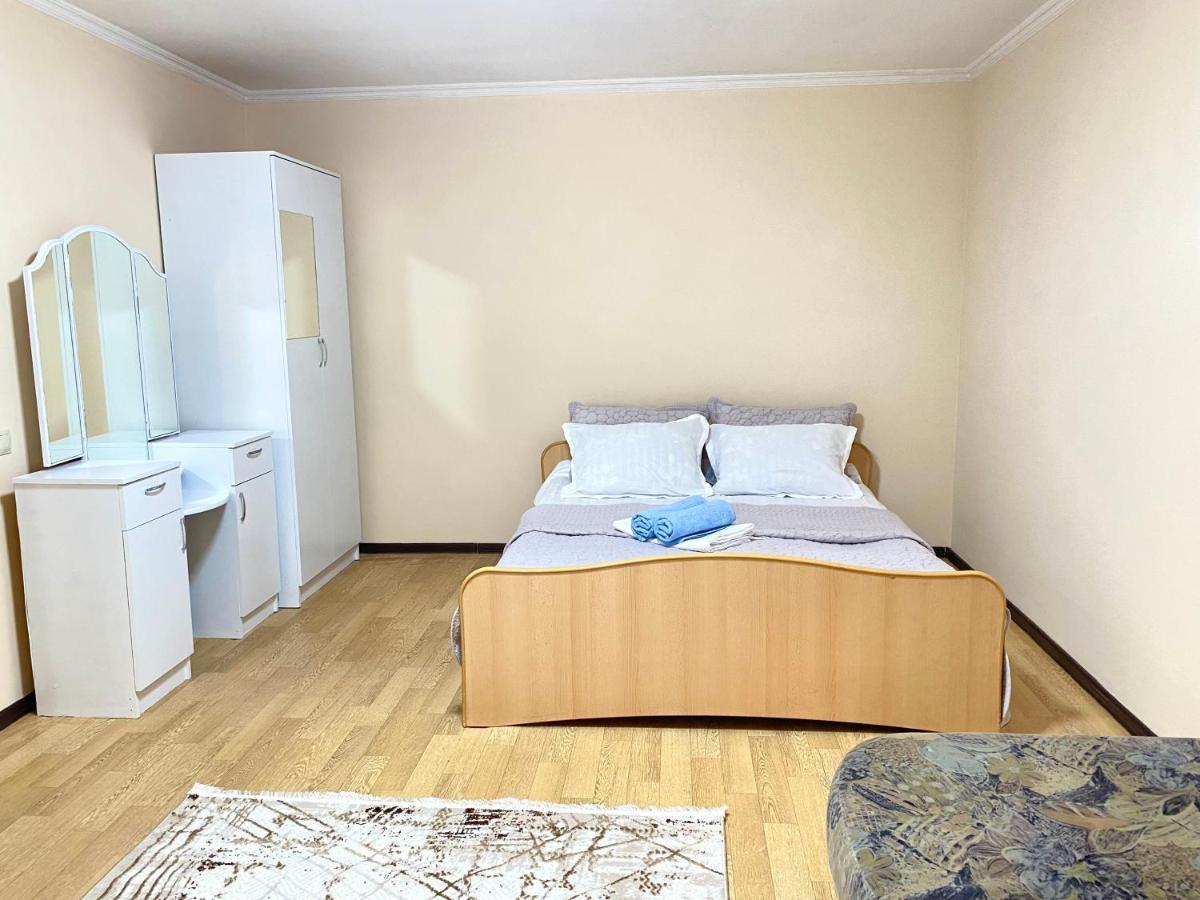 Town House, метро райымбек