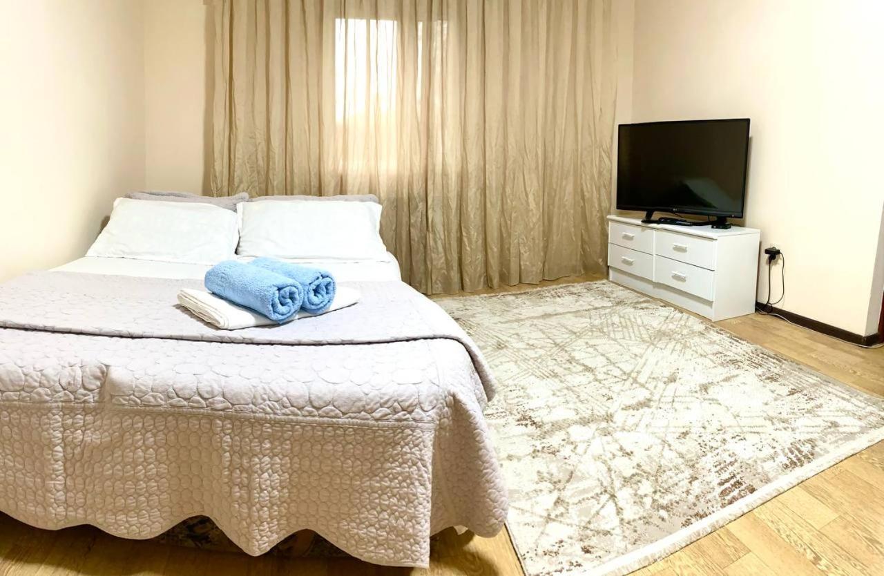 Town House, метро райымбек *